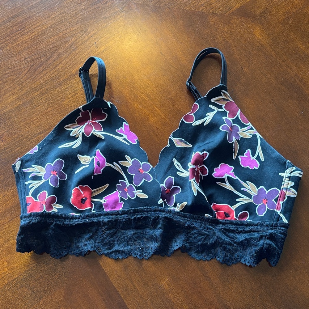 Auden Floral Lace Bralette - Black and Purple